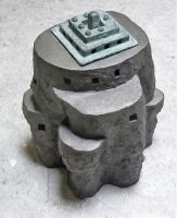 Lingam-I-ceramics-and-bronze-45x32x30-cm-2008